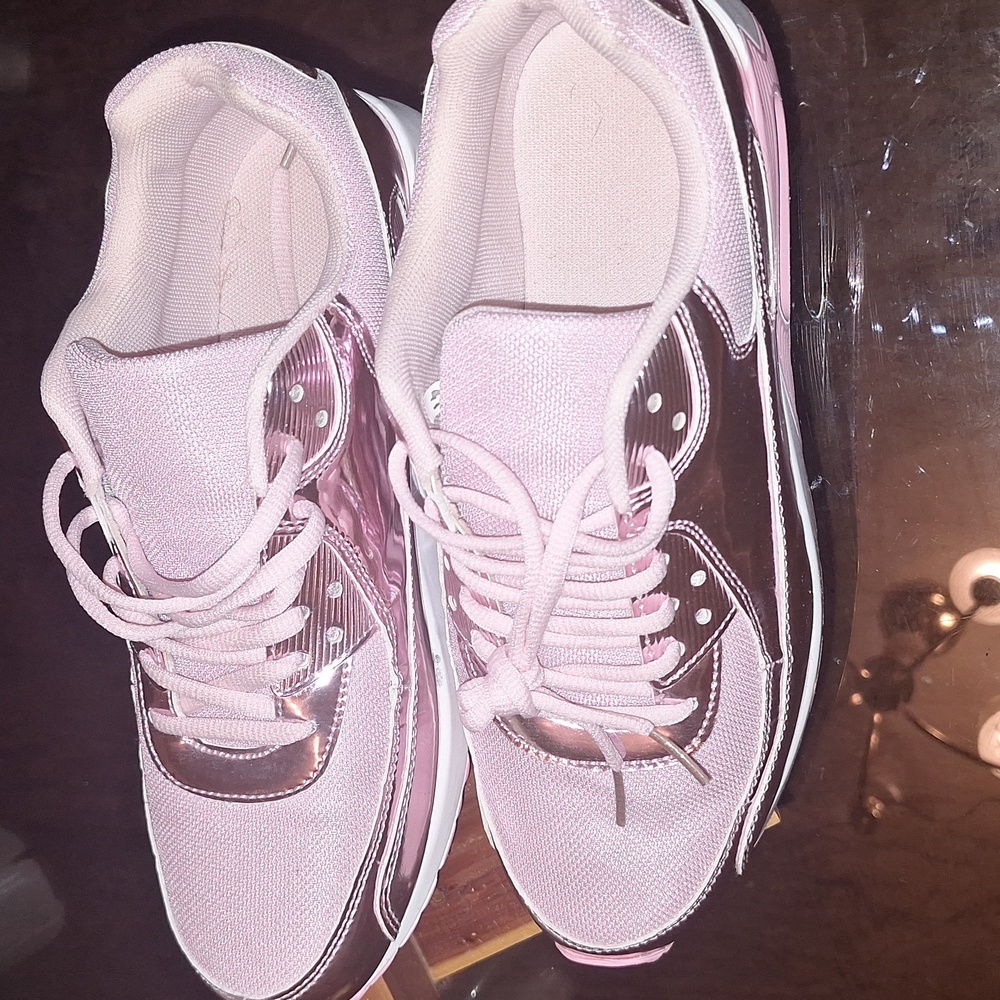 Women's Pink Sneakers